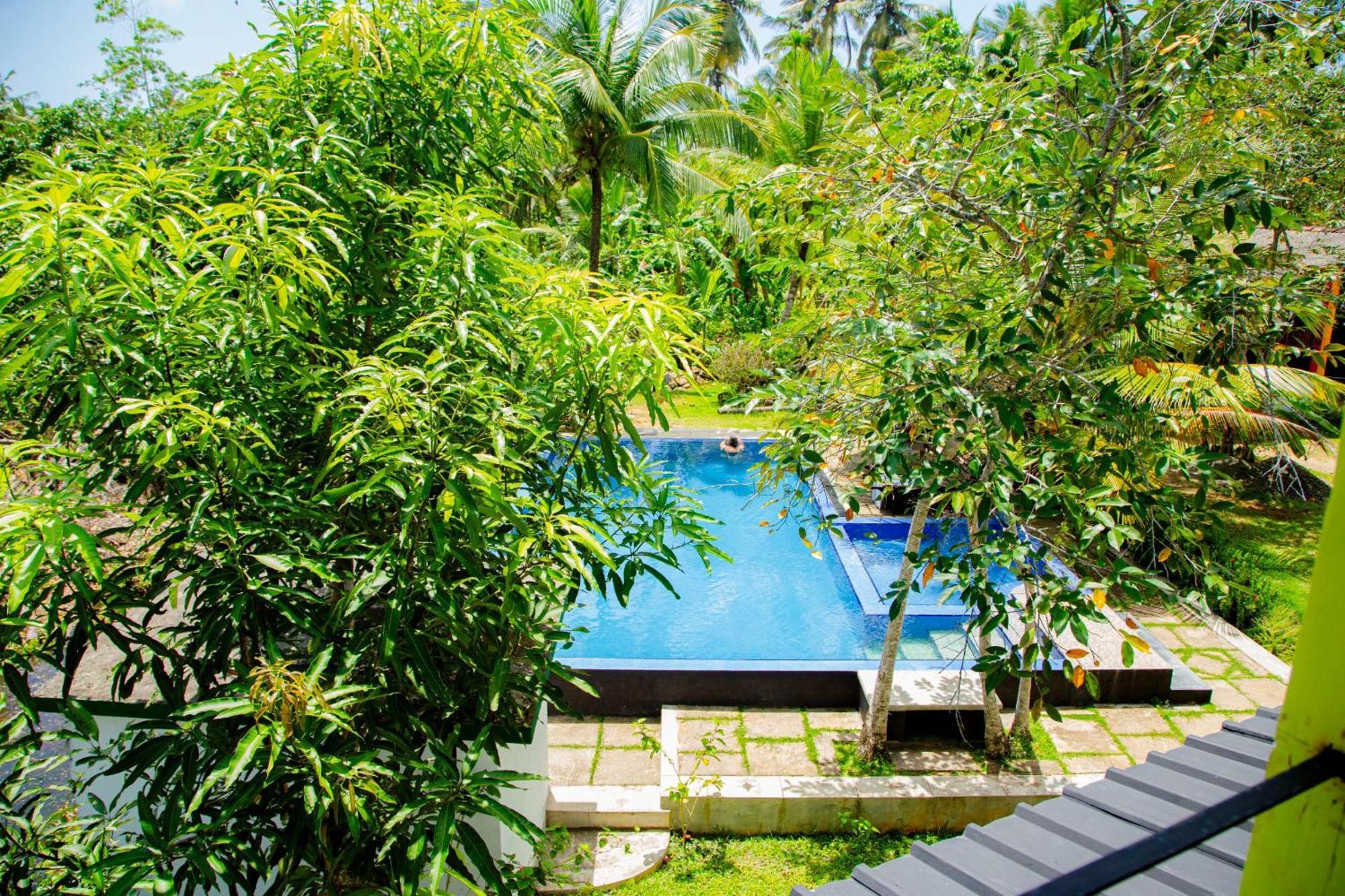 Jungle Restaurant And Villa Unawatuna Exterior photo